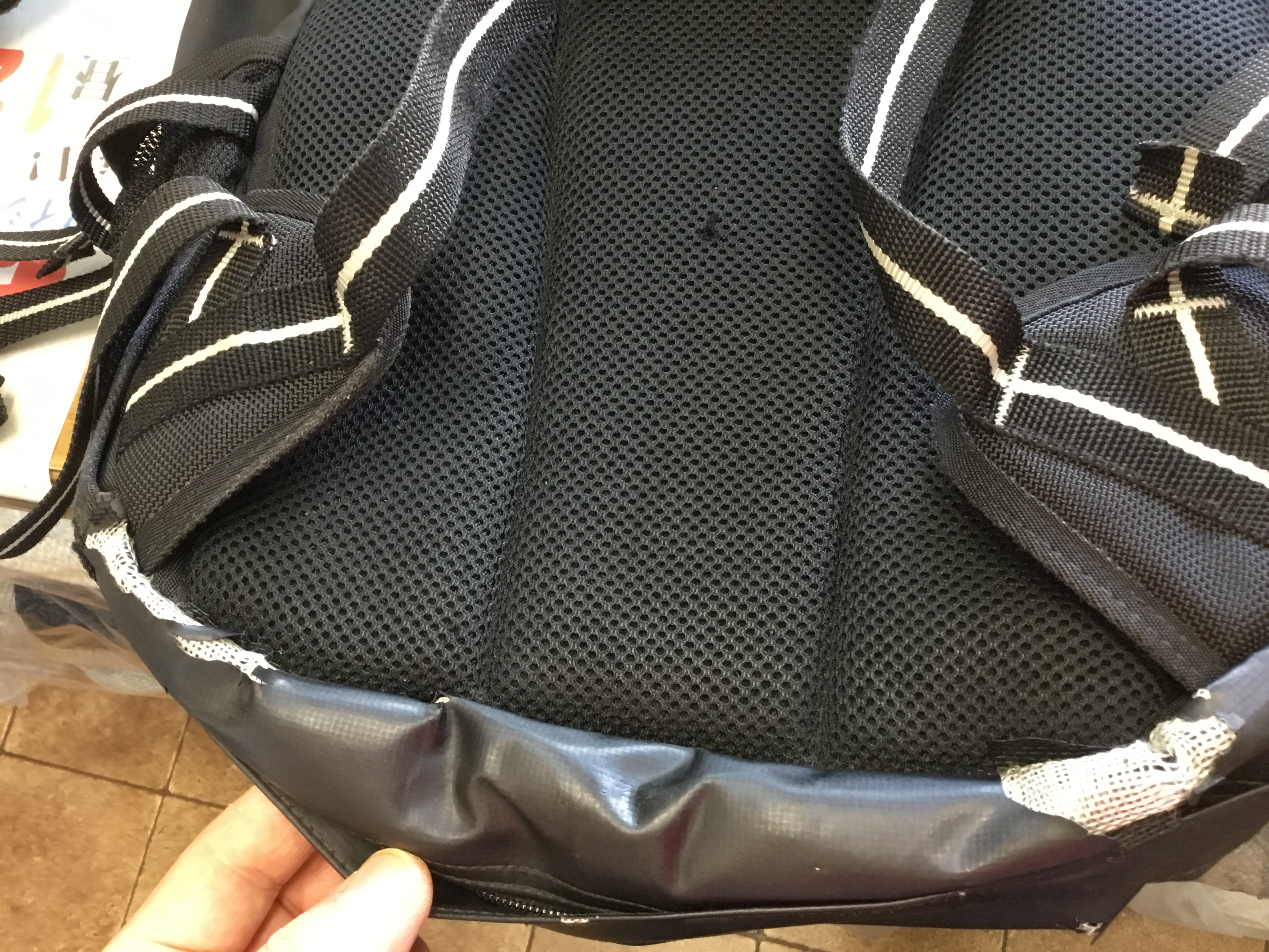 リュックサックの底破れ修理事例 Newsun Cleaning Com