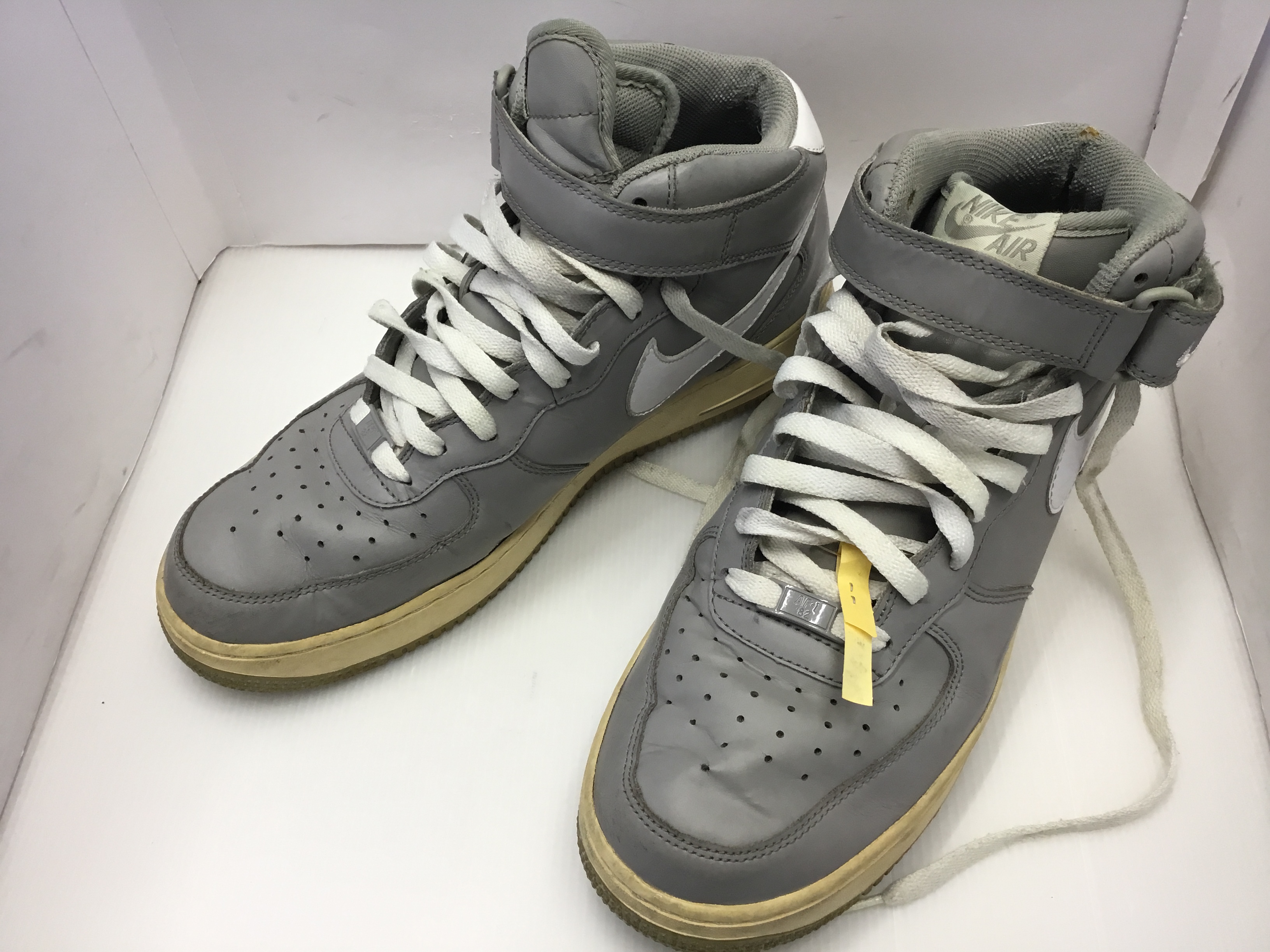 スニーカーソール黄ばみ解決 Newsun Cleaning Com